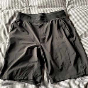 Men’s Lululemon 9” Surge Shorts